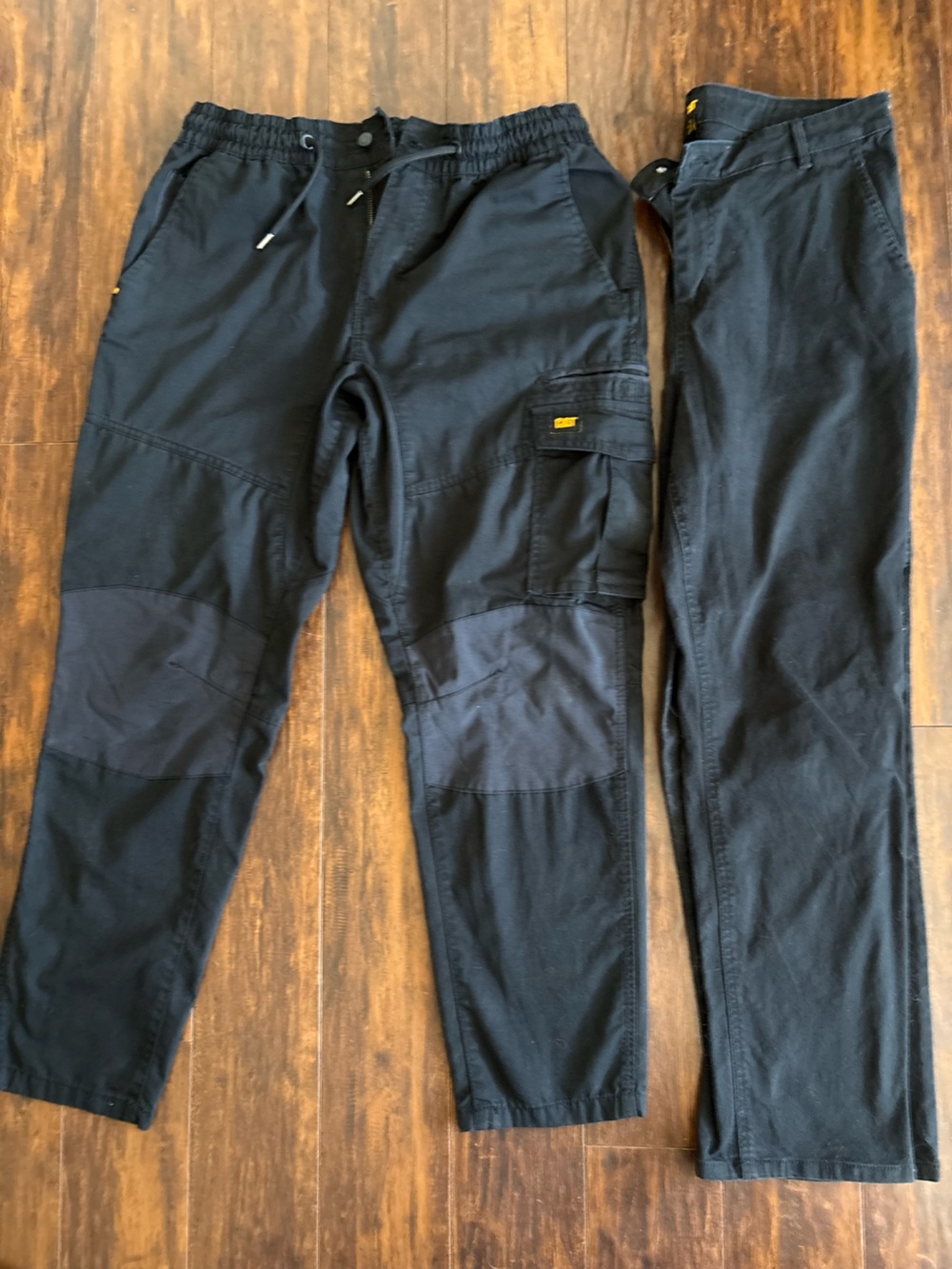 🚨Lot of 2 Womens Cat black work pants 🚨